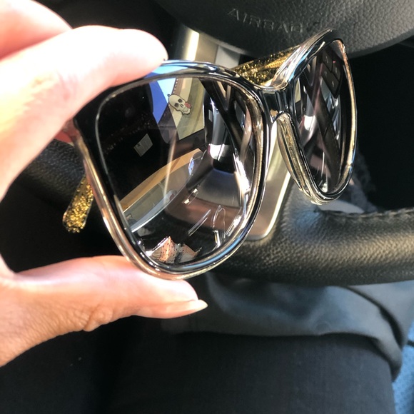 Dolce&Gabbana sunglasses✨ - Picture 3 of 11